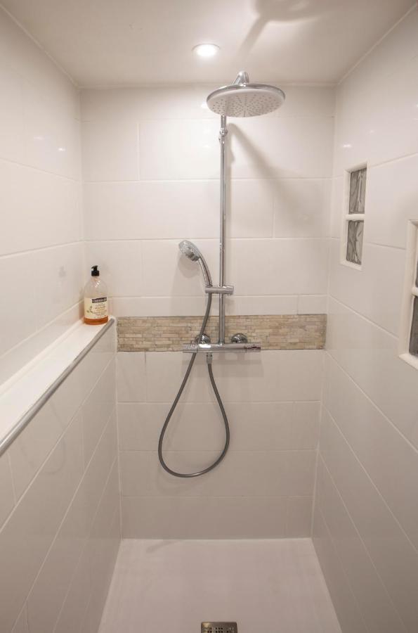 T3 Traversant Standing Garage Et Piscine Exterieure Gratuits Apartment Sete