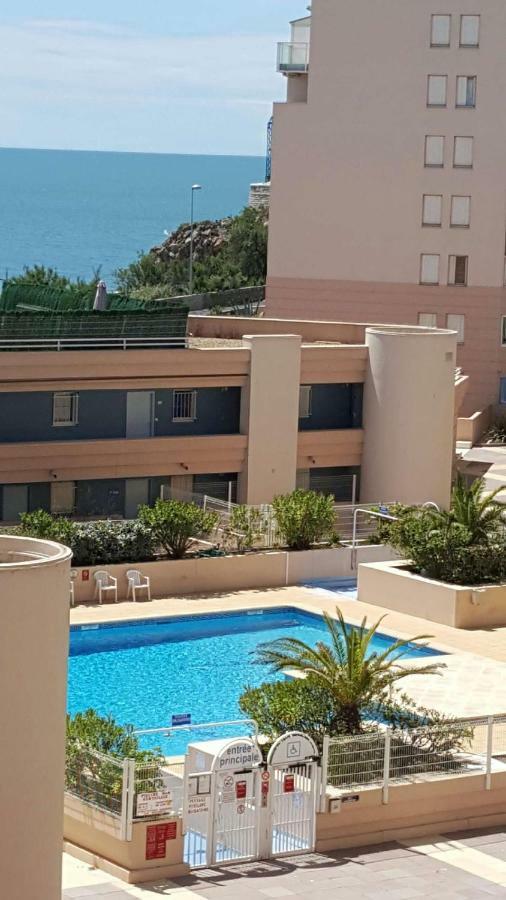 Apartment T3 Traversant Standing Garage Et Piscine Exterieure Gratuits Sete